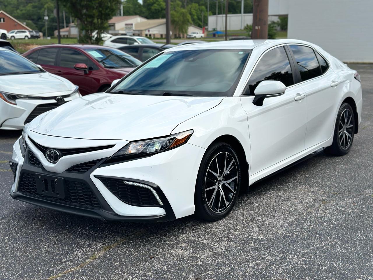 Toyota Camry SE Auto (Natl) 2023