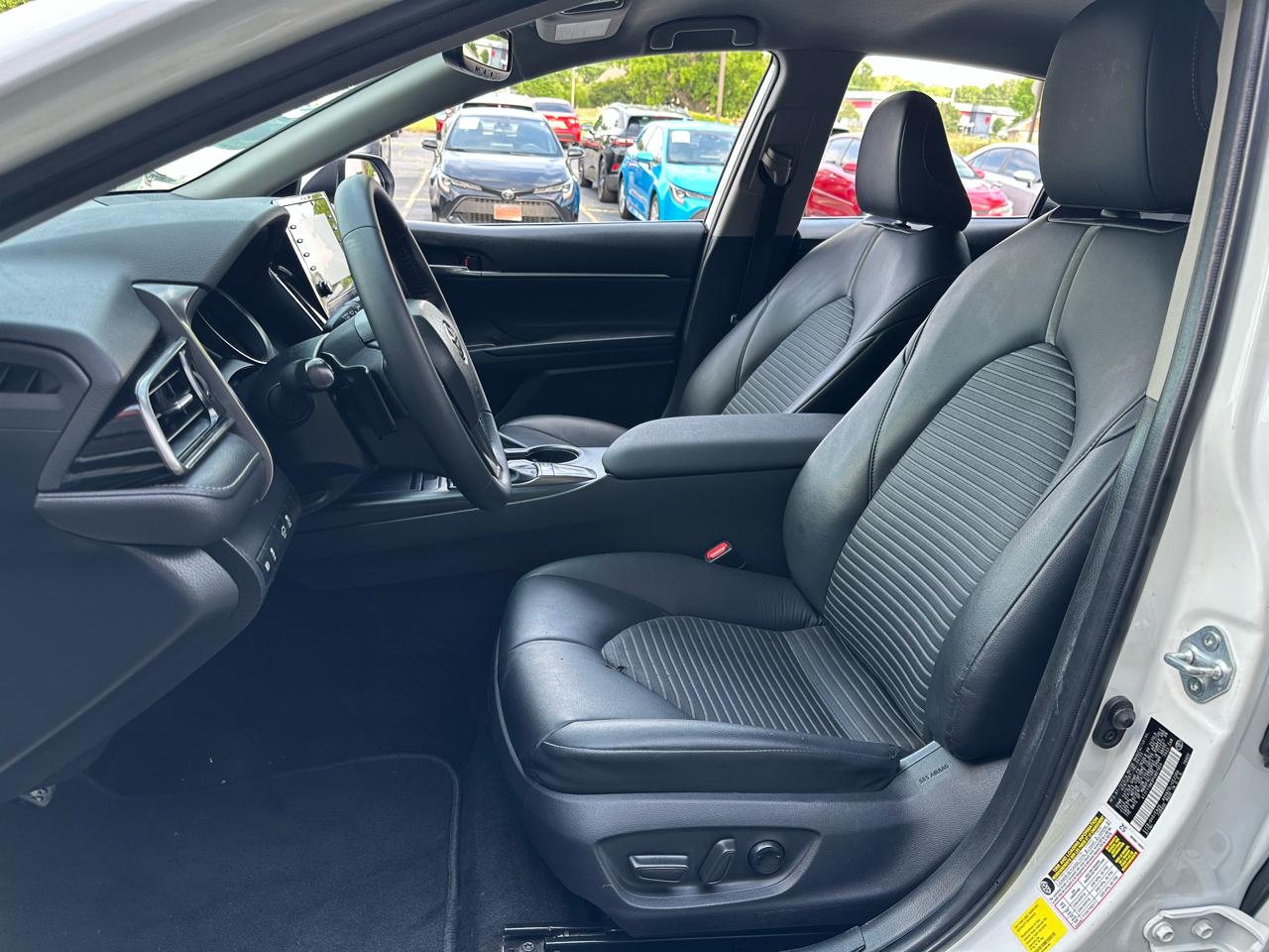 Toyota Camry SE Auto (Natl) 2023
