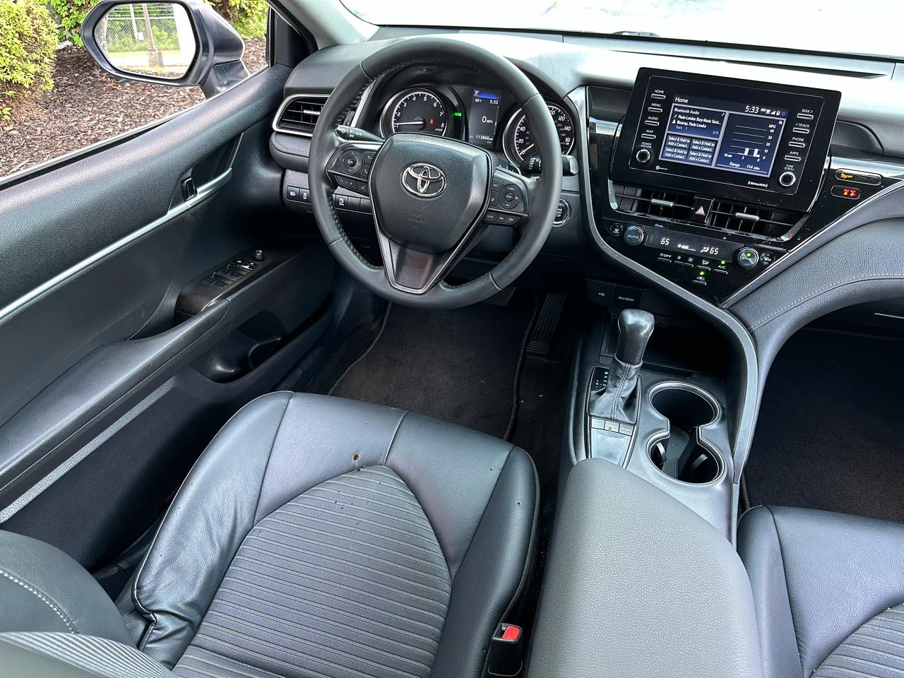 Toyota Camry SE Auto (Natl) 2023