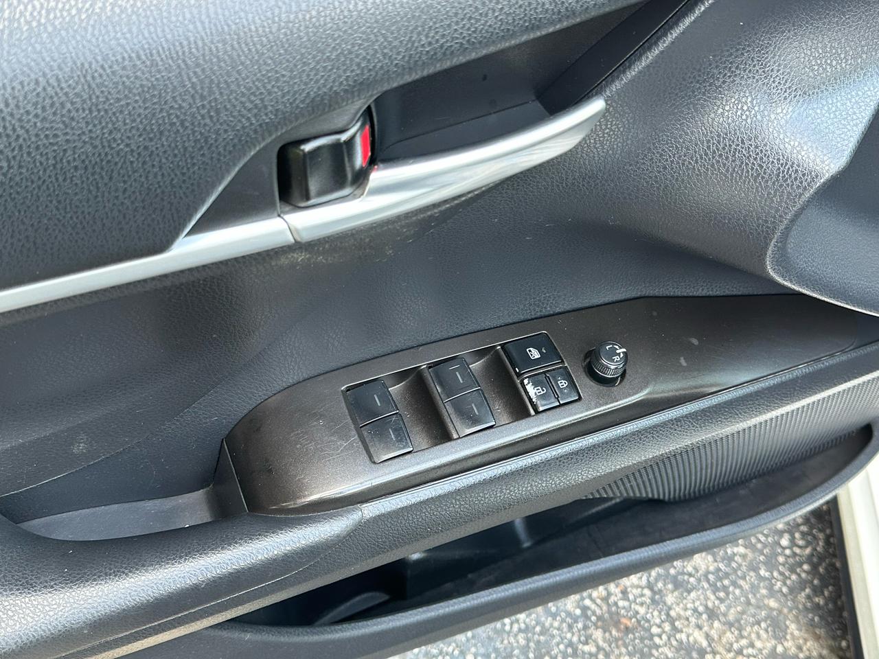 Toyota Camry SE Auto (Natl) 2023