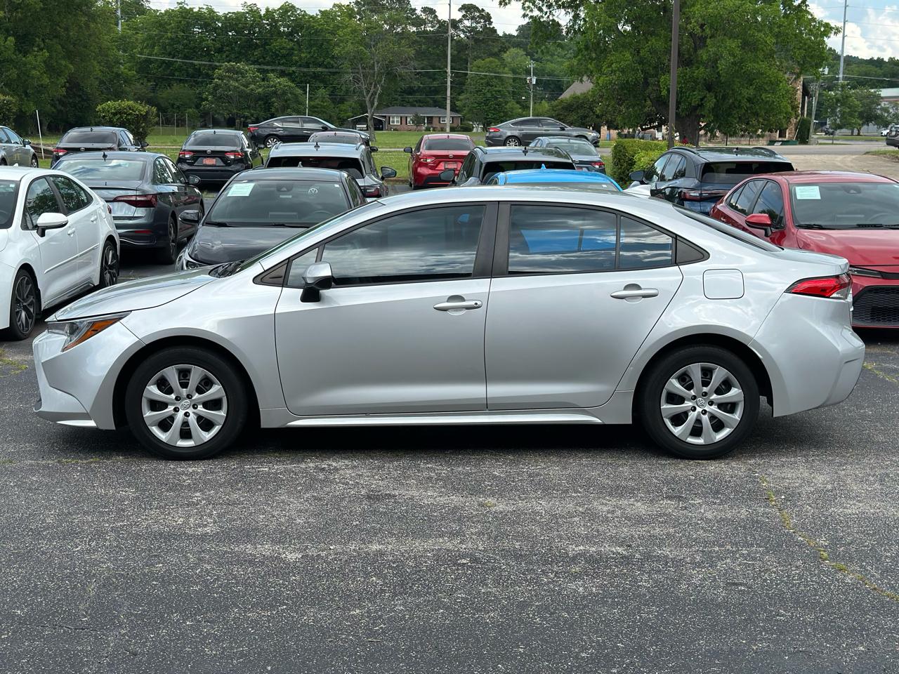 Toyota Corolla LE CVT (Natl) 2022
