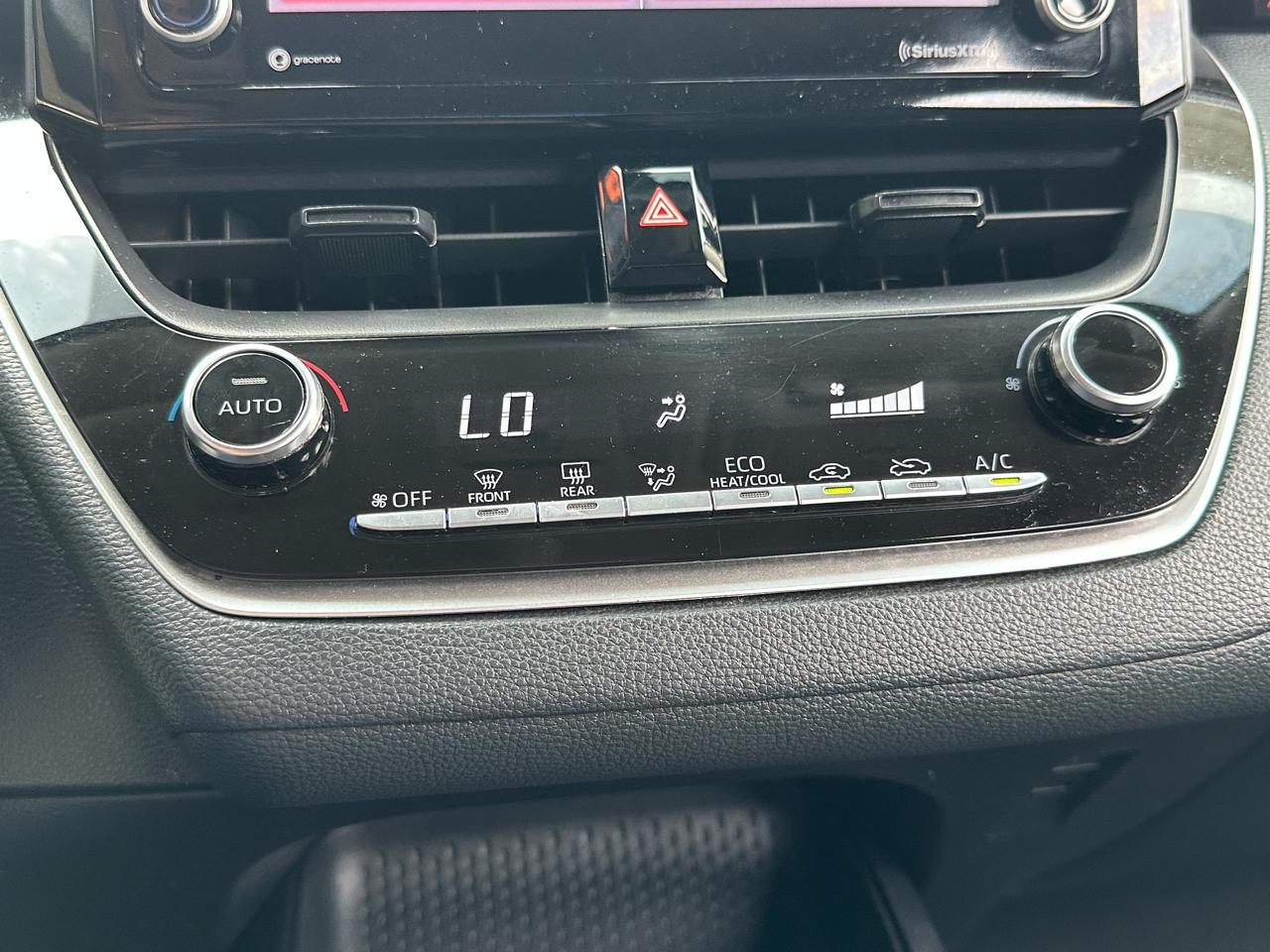 Toyota Corolla LE CVT (Natl) 2022