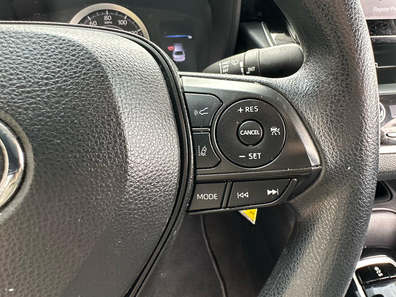 Toyota Corolla LE CVT (Natl) 2022
