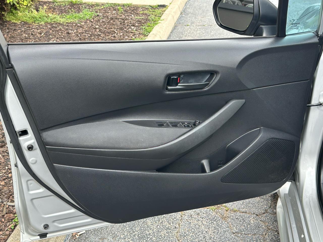 Toyota Corolla LE CVT (Natl) 2022