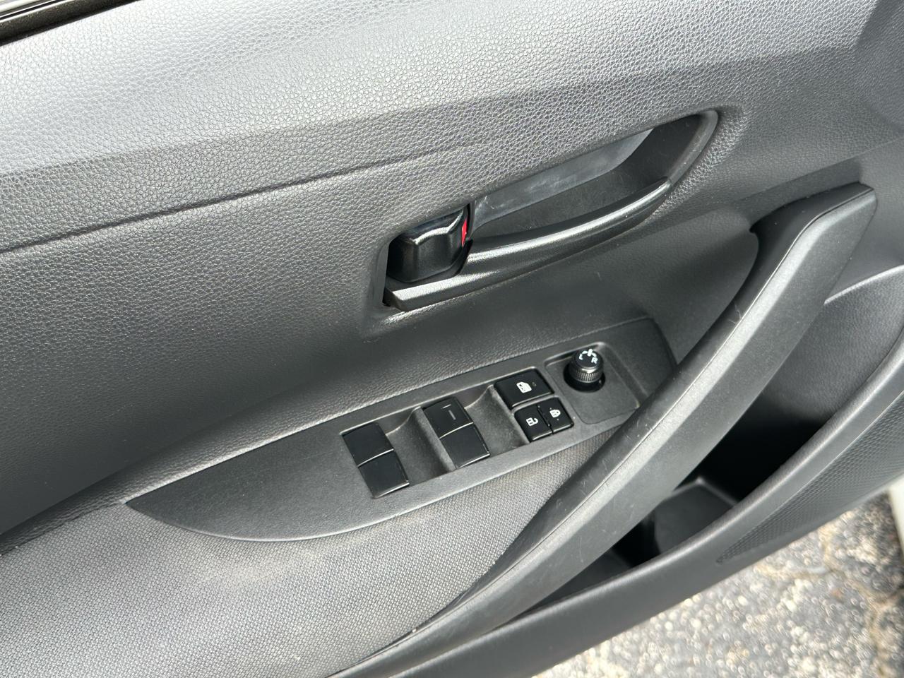 Toyota Corolla LE CVT (Natl) 2022