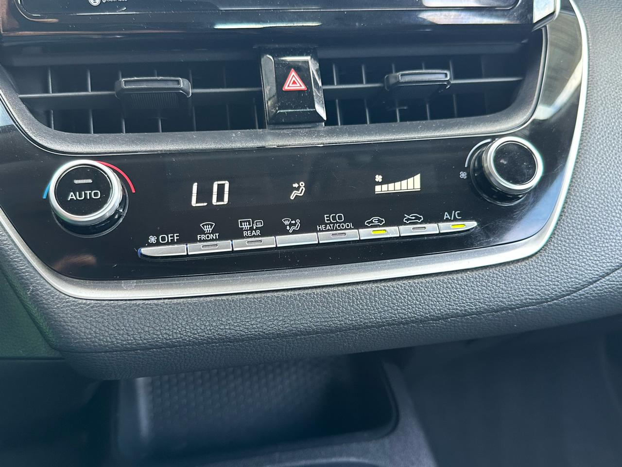 Toyota Corolla LE CVT (Natl) 2021