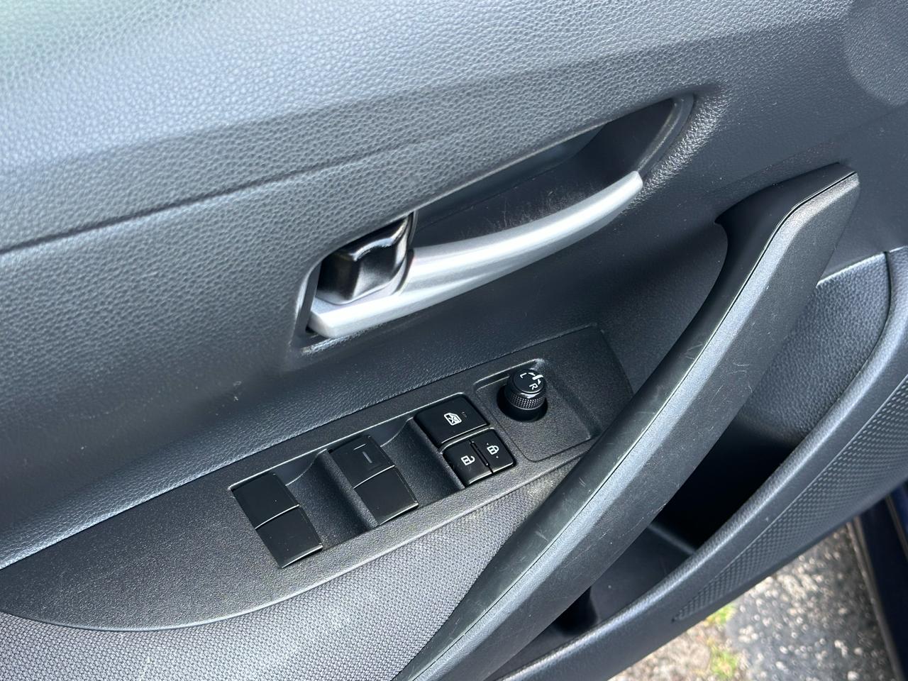 Toyota Corolla LE CVT (Natl) 2021