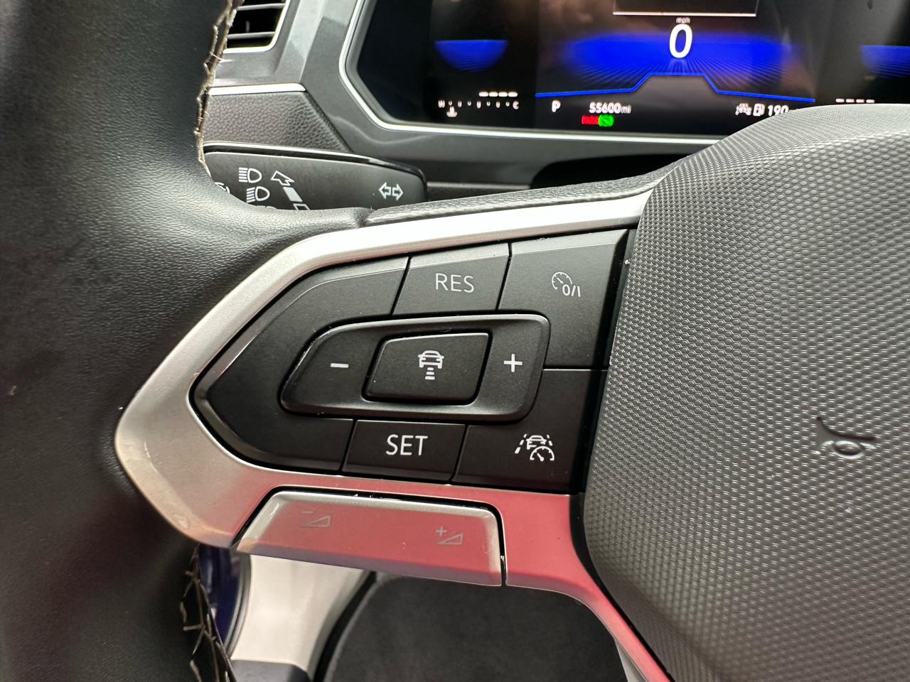 Volkswagen Tiguan 2.0T SE FWD 2023
