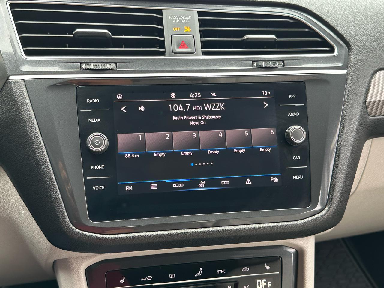 Volkswagen Tiguan 2.0T SE FWD 2023