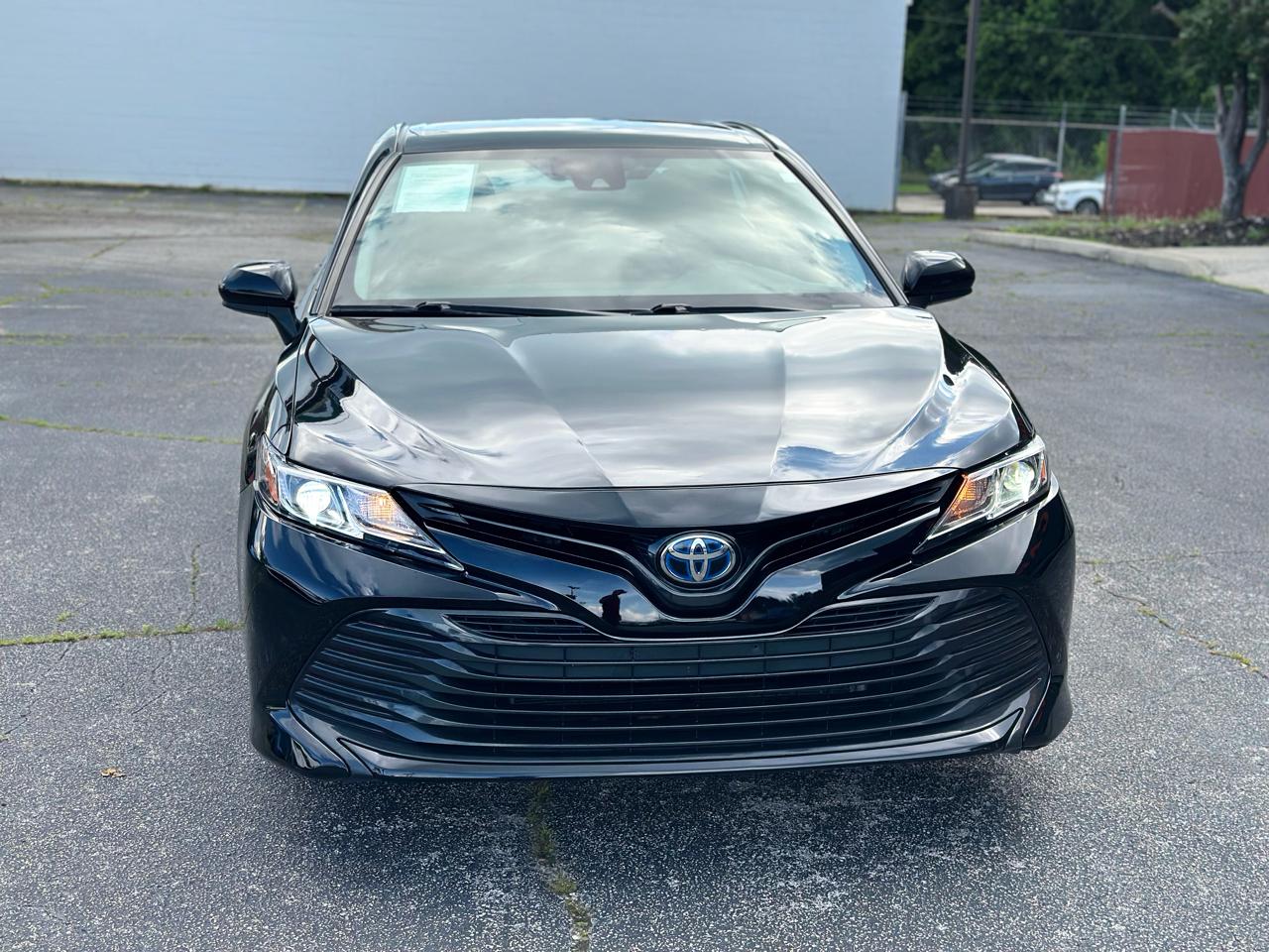 Toyota Camry Hybrid LE CVT (Natl) 2020