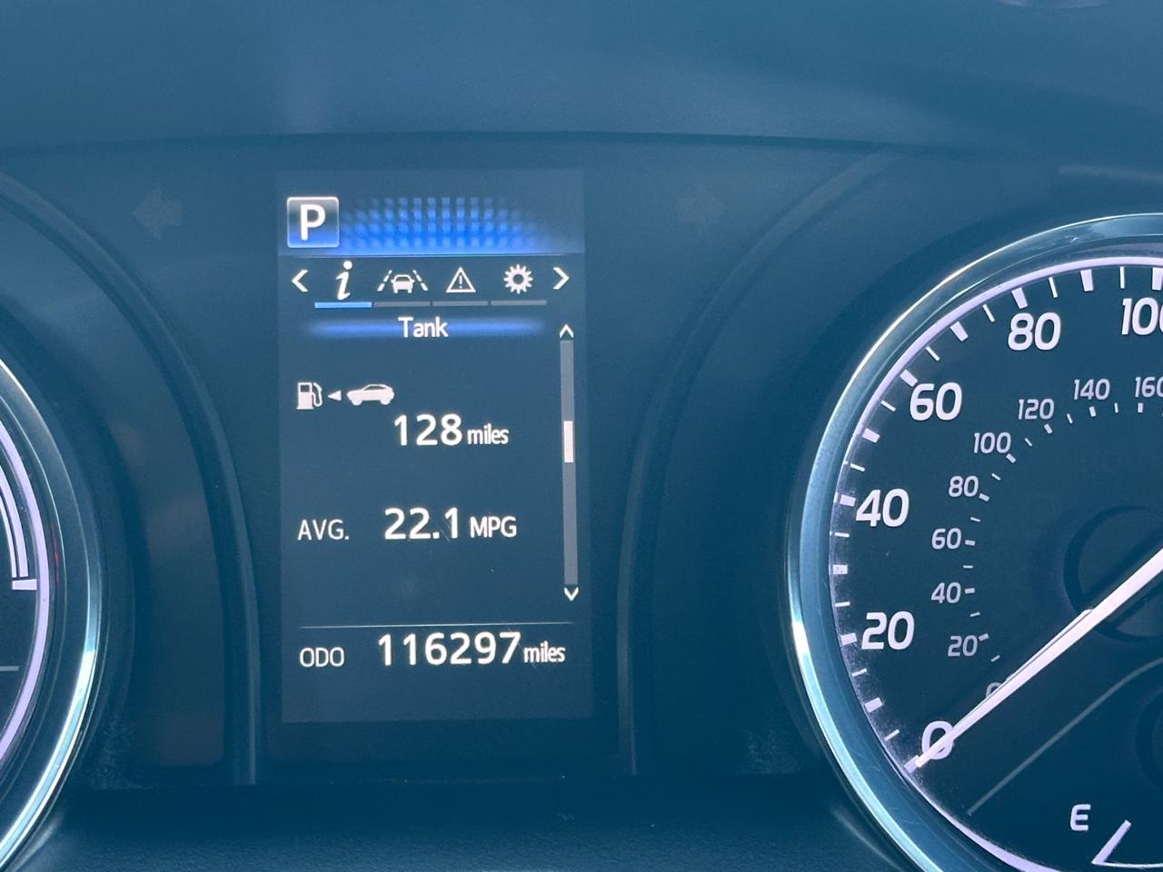 Toyota Camry Hybrid LE CVT (Natl) 2020