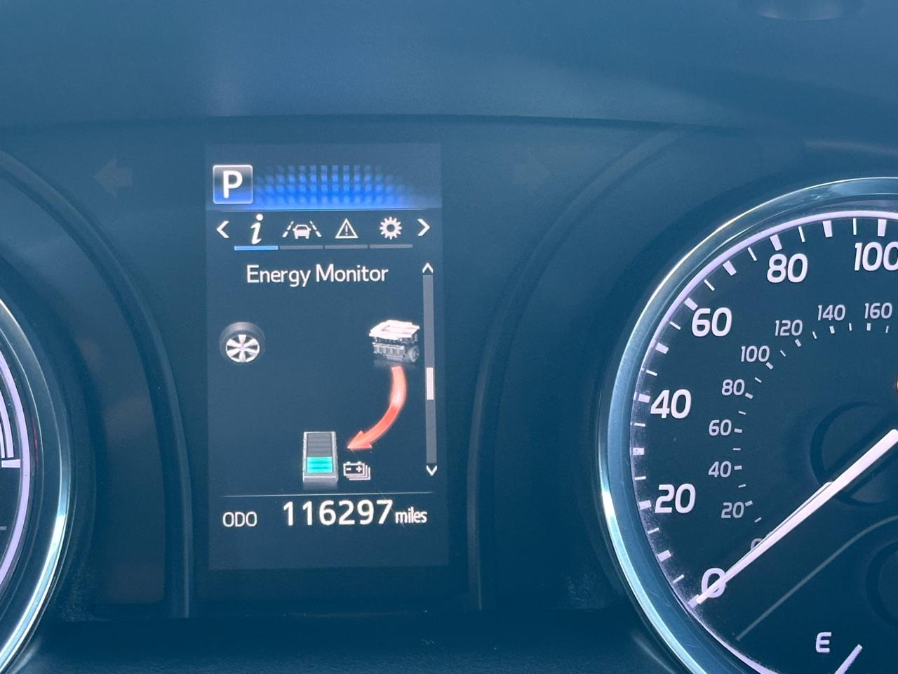 Toyota Camry Hybrid LE CVT (Natl) 2020