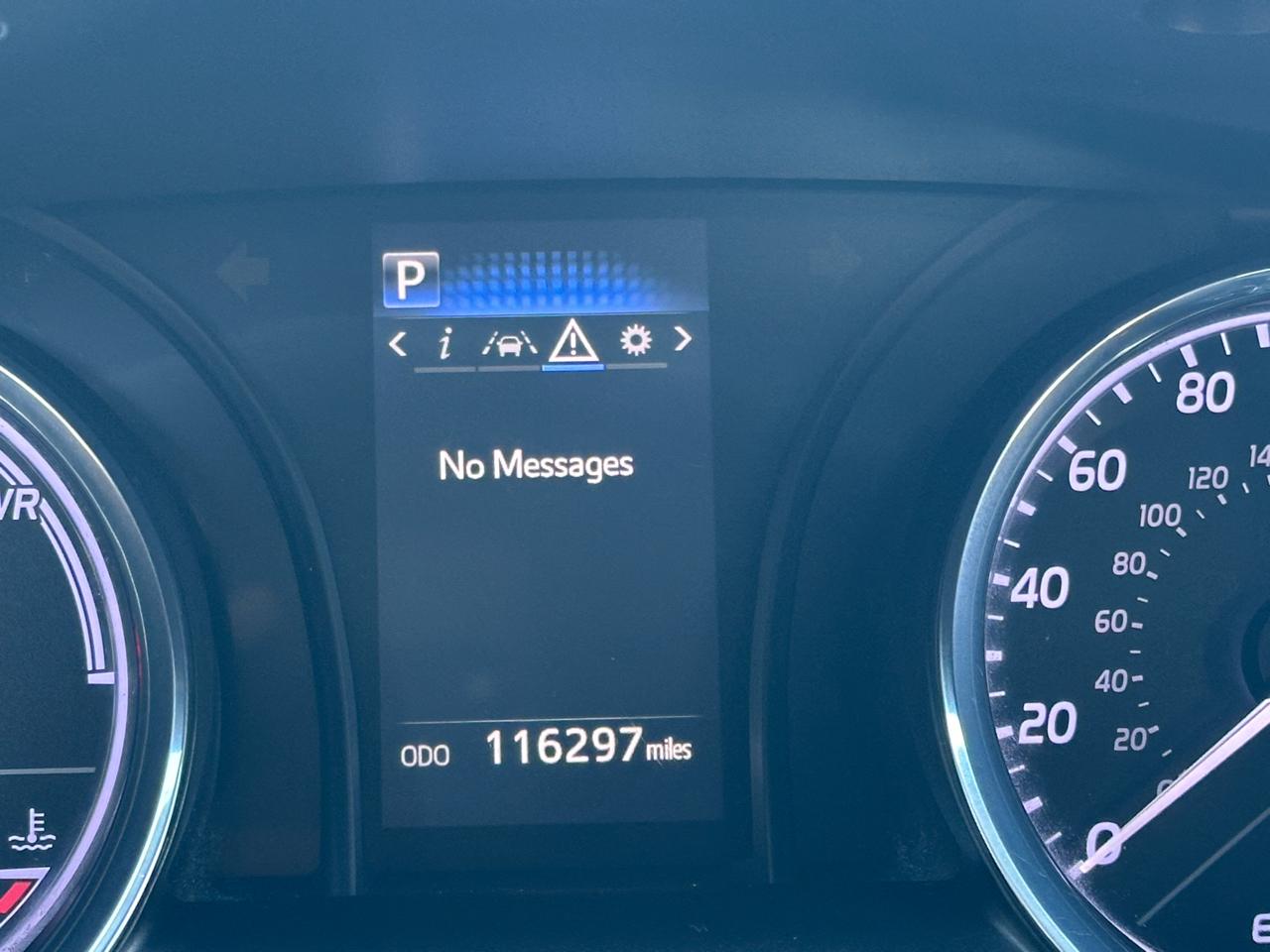 Toyota Camry Hybrid LE CVT (Natl) 2020