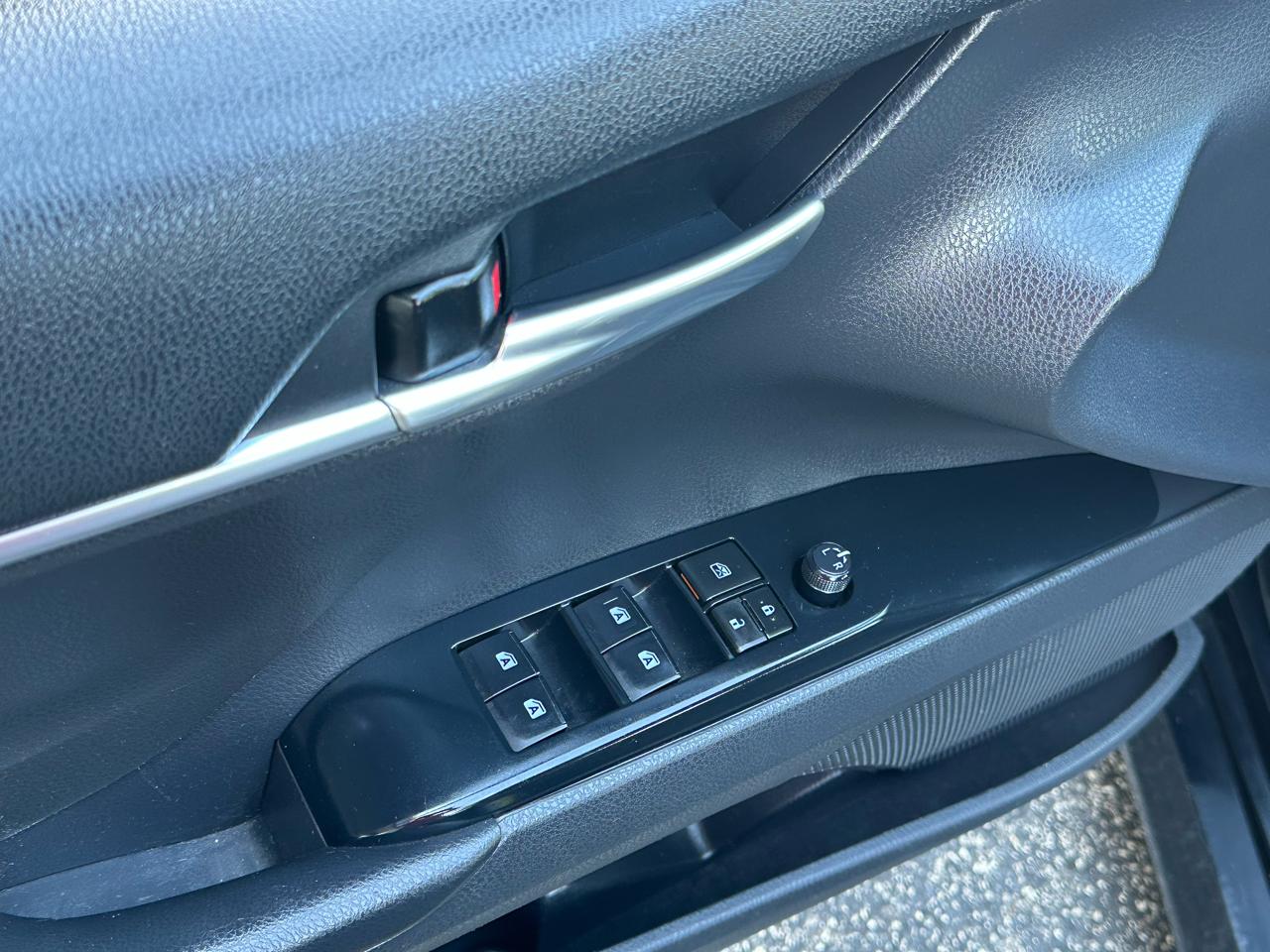 Toyota Camry Hybrid LE CVT (Natl) 2020