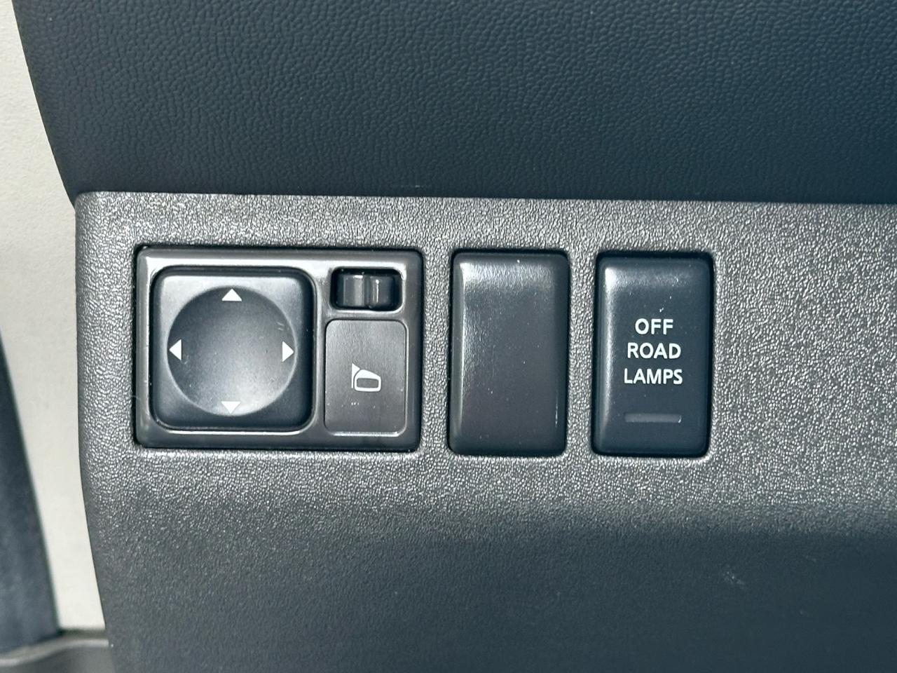 Nissan Xterra 4WD 4dr Auto Pro-4X 2011