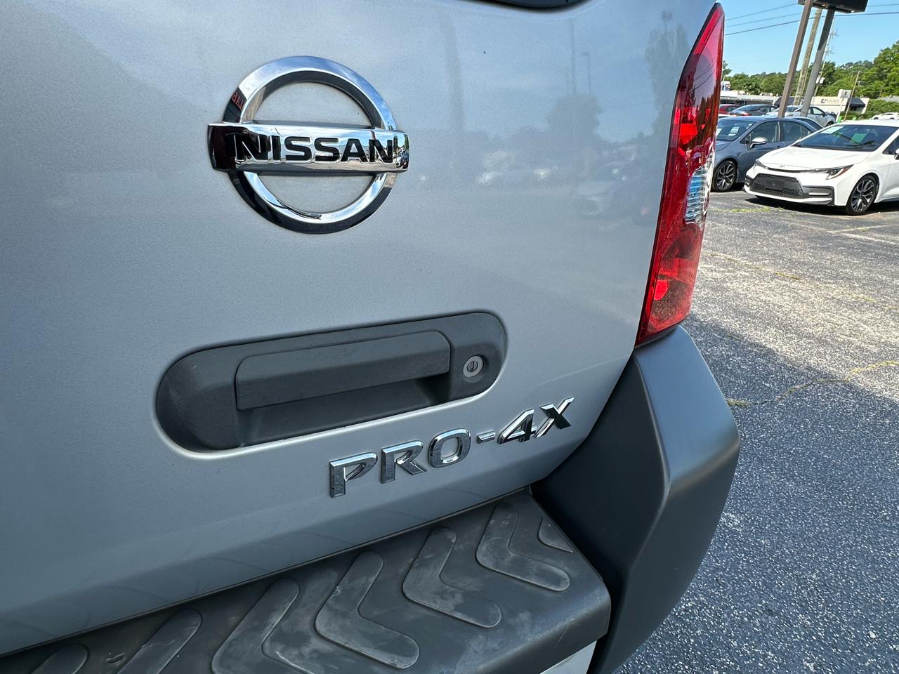 Nissan Xterra 4WD 4dr Auto Pro-4X 2011