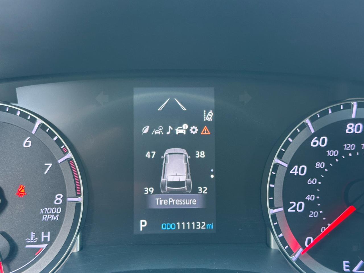 Toyota Highlander LE FWD (Natl) 2021