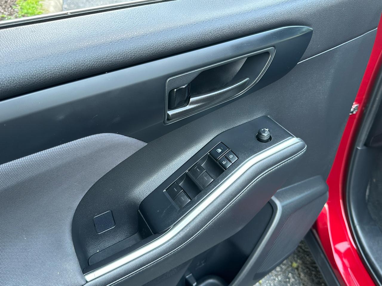Toyota Highlander LE FWD (Natl) 2021
