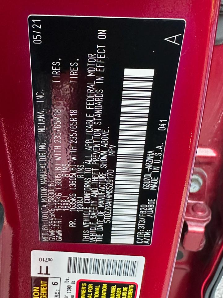 Toyota Highlander LE FWD (Natl) 2021