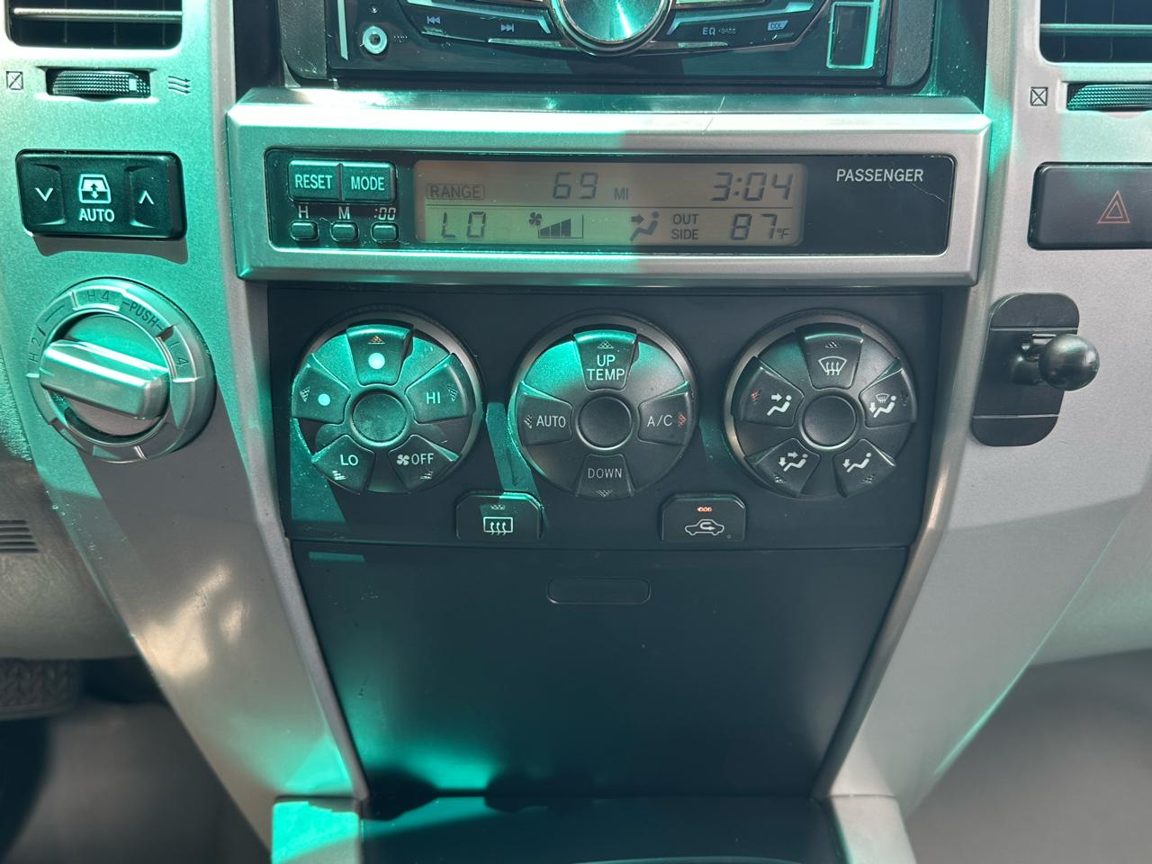 Toyota 4Runner 4dr SR5 V6 Auto 4WD (Natl) 2004
