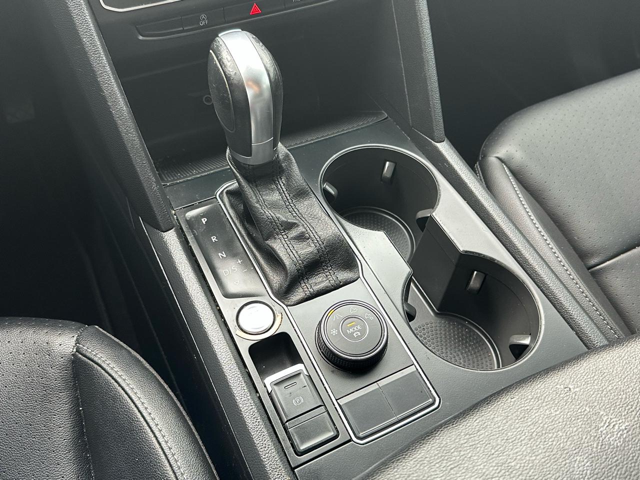 Volkswagen Atlas 3.6L V6 SE w/Technology 4MOTION 2019