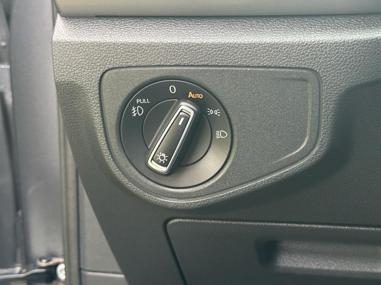 Volkswagen Atlas 3.6L V6 SE w/Technology 4MOTION 2019