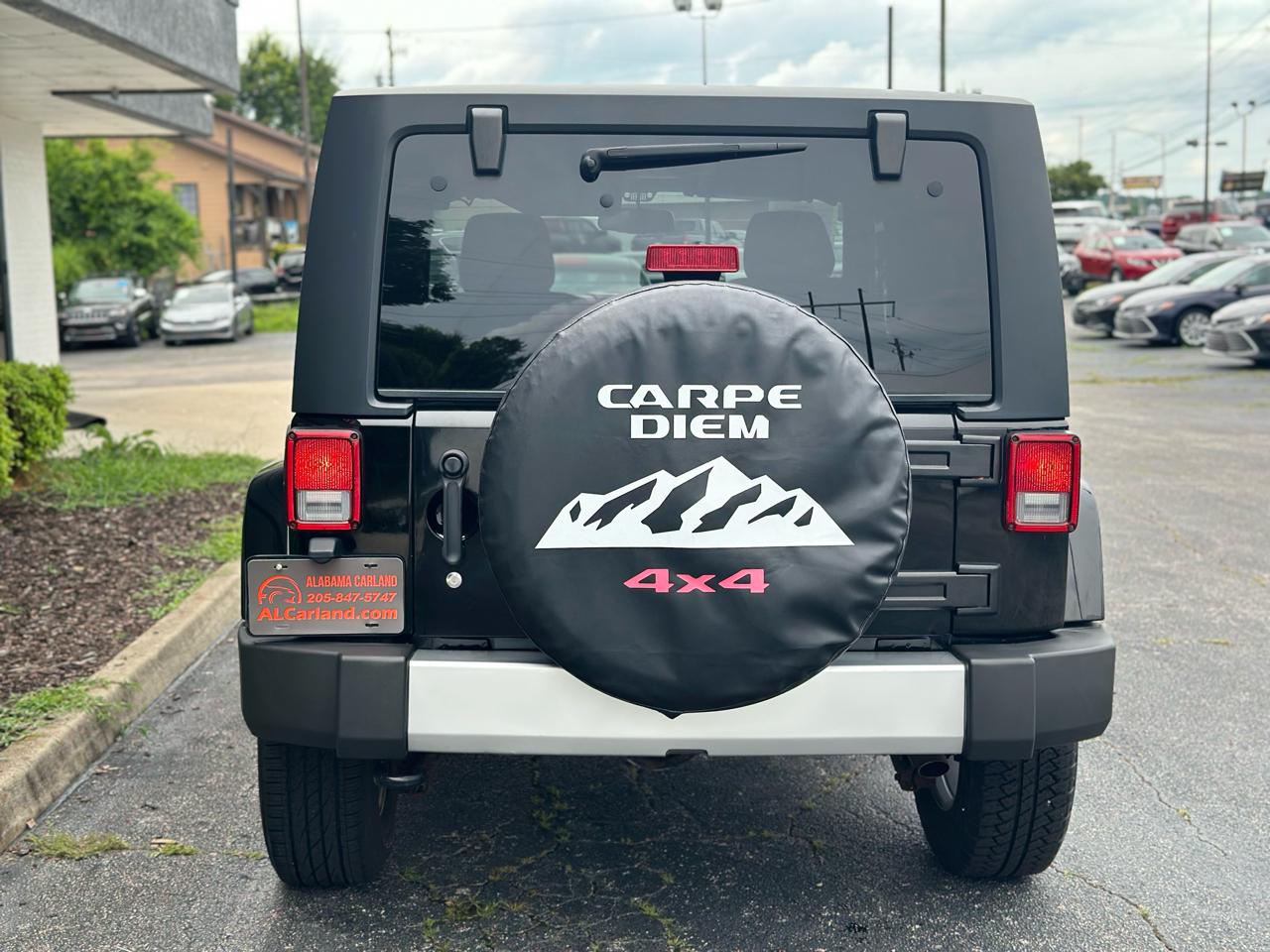 Jeep Wrangler 4WD 2dr Sahara 2013