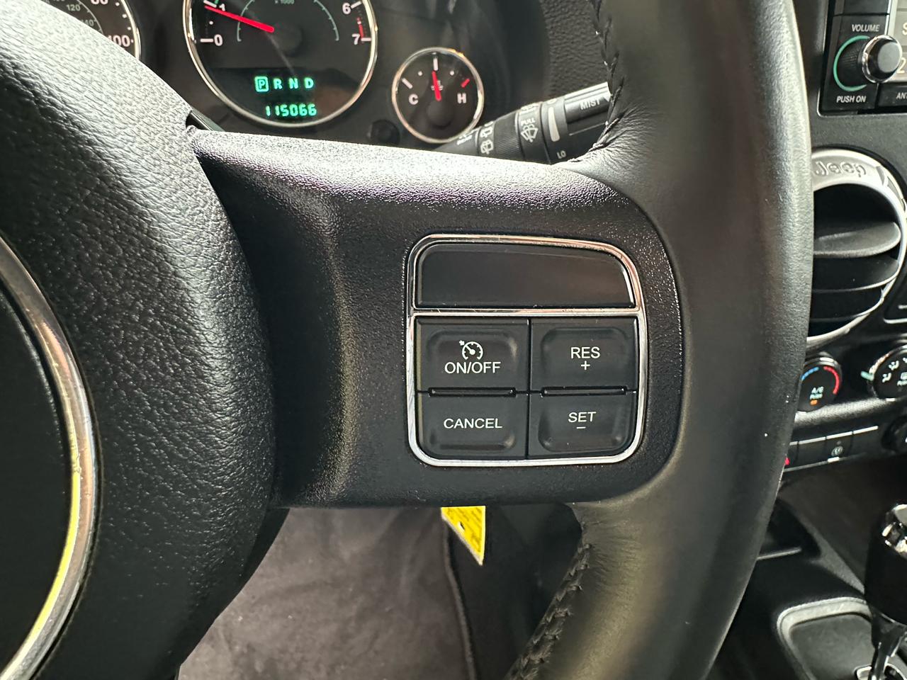 Jeep Wrangler 4WD 2dr Sahara 2013