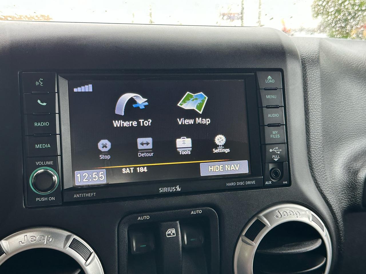 Jeep Wrangler 4WD 2dr Sahara 2013