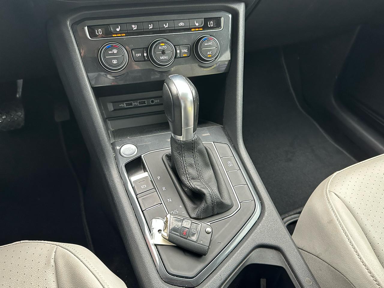 Volkswagen Tiguan 2.0T SE FWD 2020