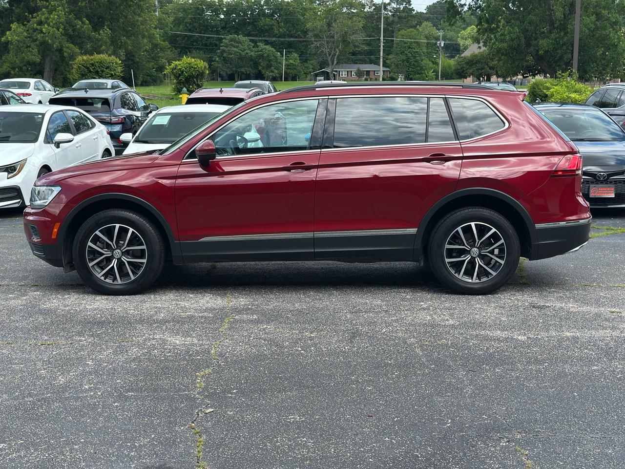 Volkswagen Tiguan 2.0T SE FWD 2021