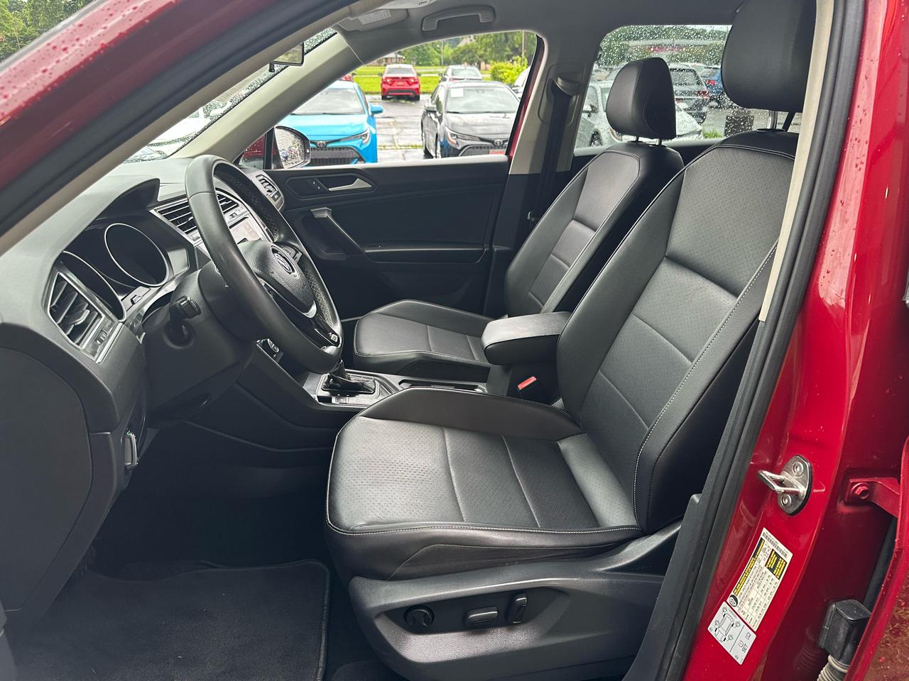 Volkswagen Tiguan 2.0T SE FWD 2021