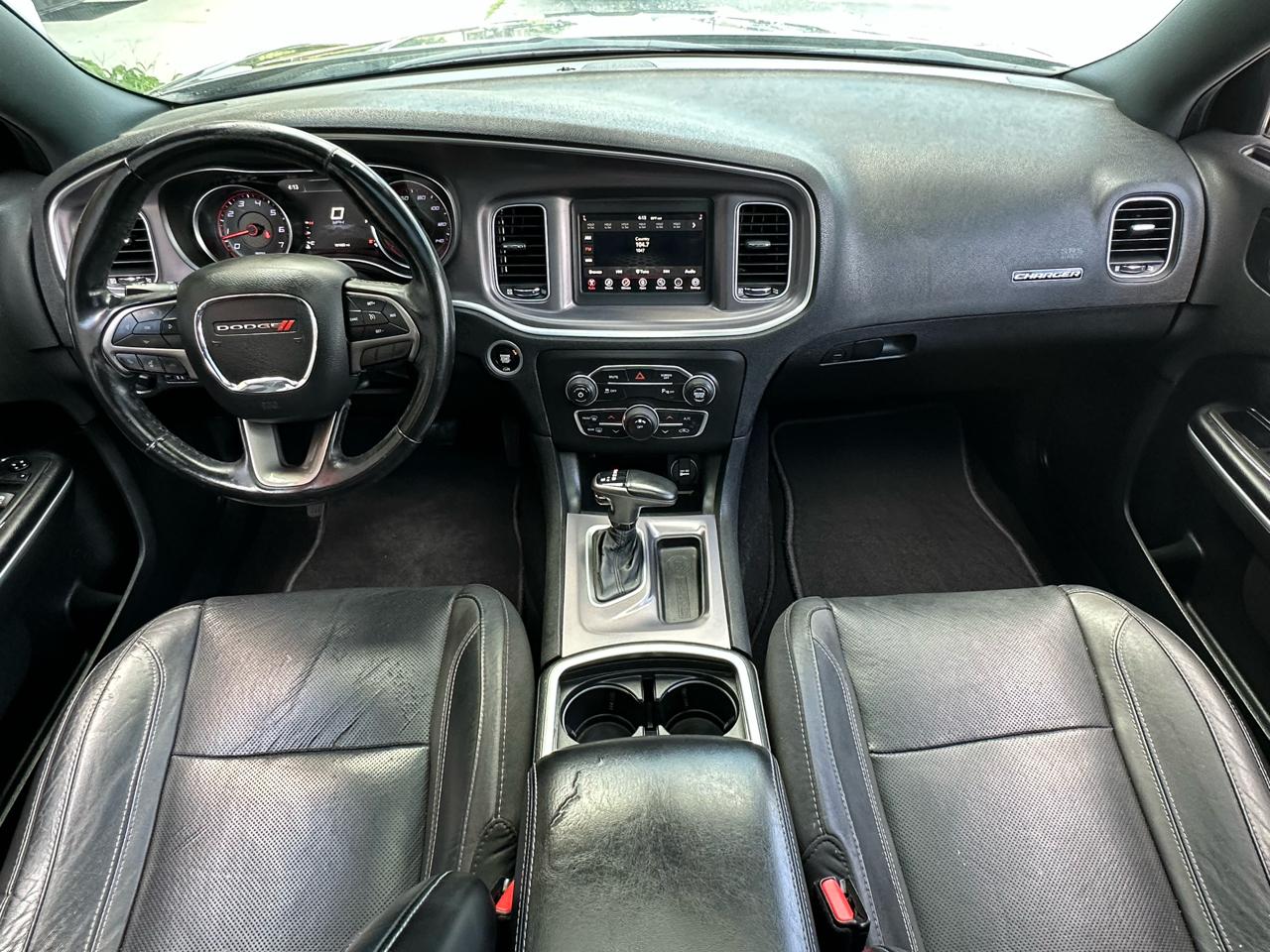 Dodge Charger SXT RWD 2019