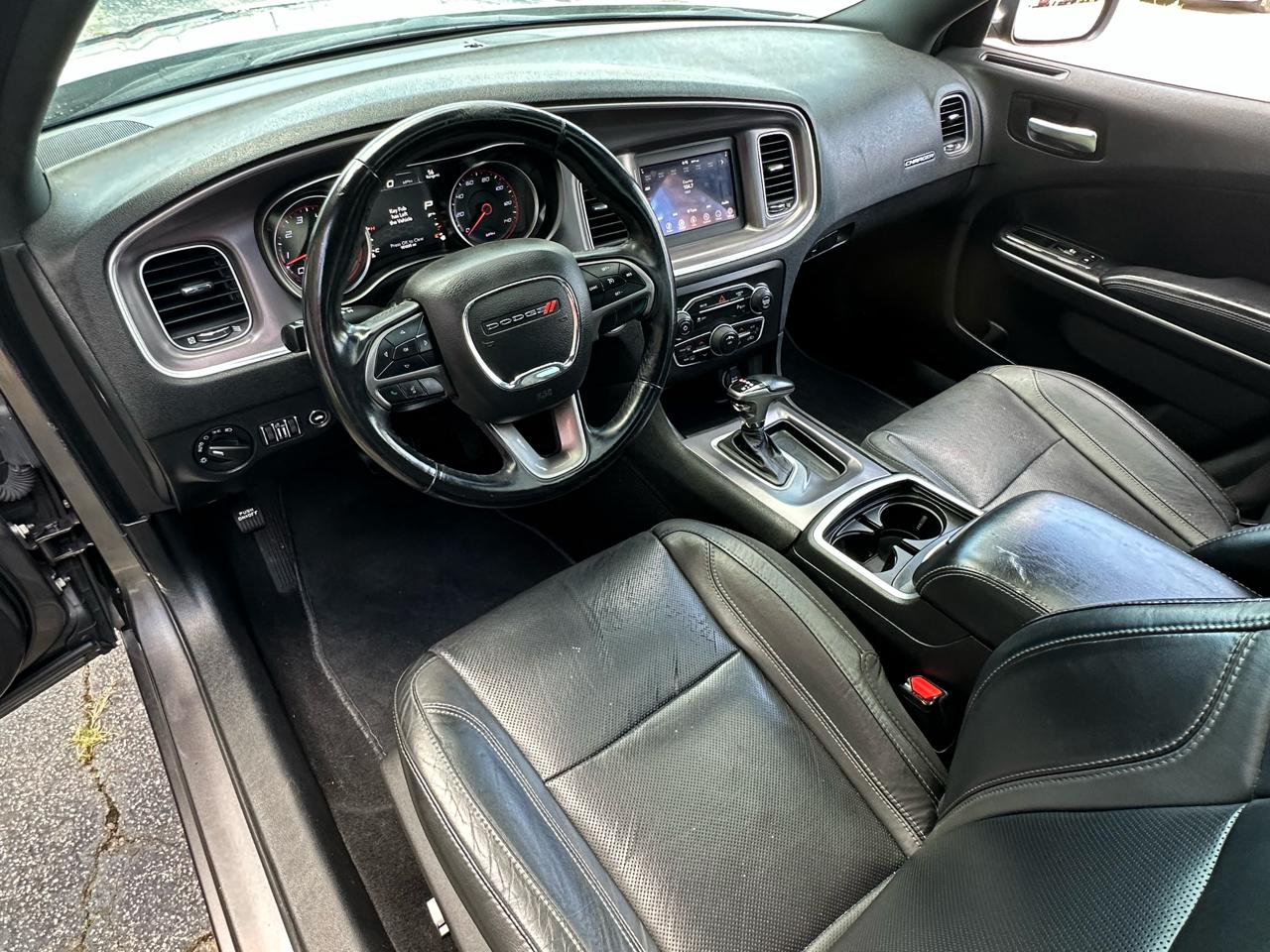 Dodge Charger SXT RWD 2019