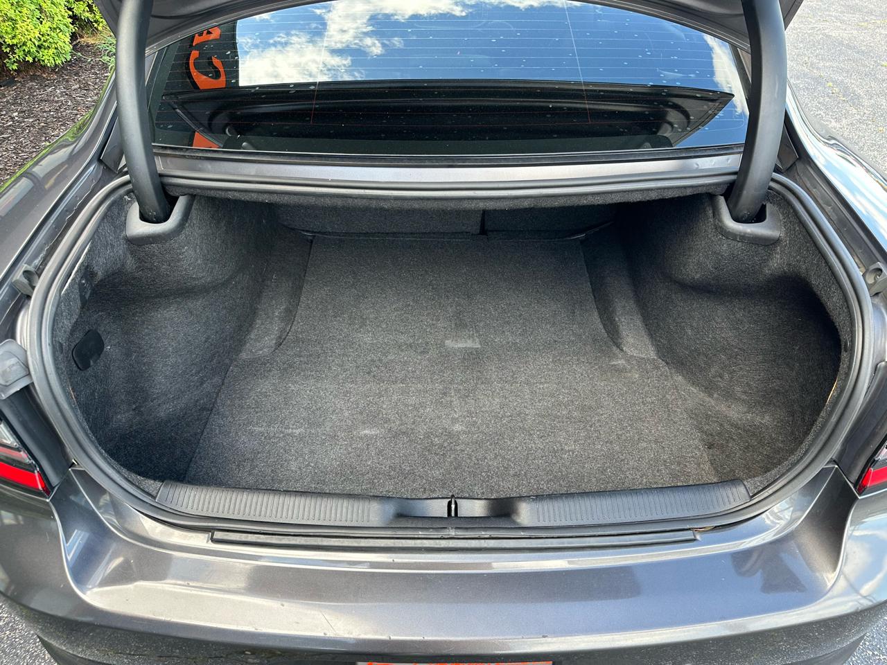 Dodge Charger SXT RWD 2019