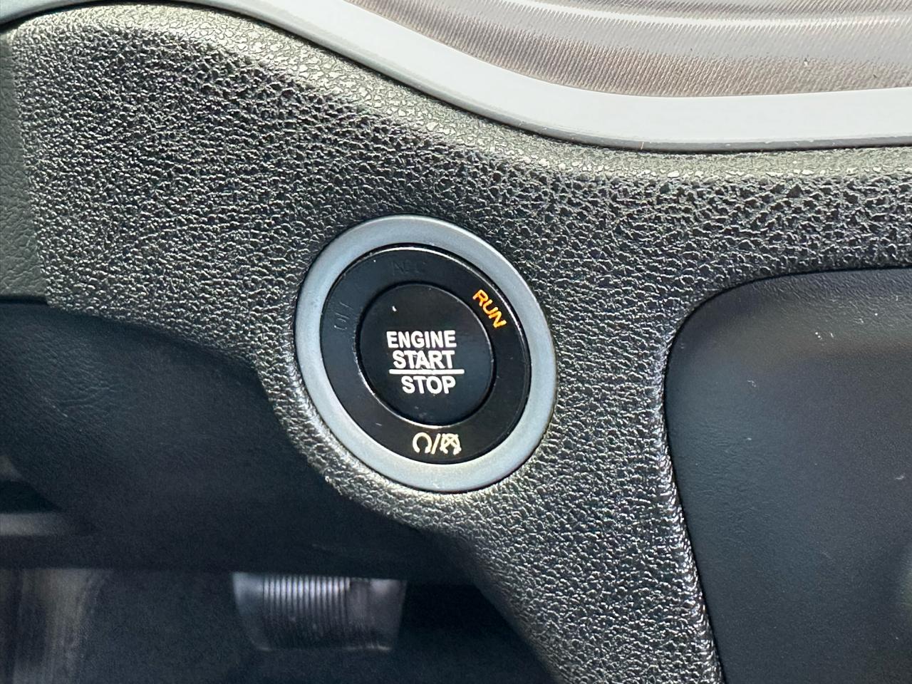 Dodge Charger SXT RWD 2019