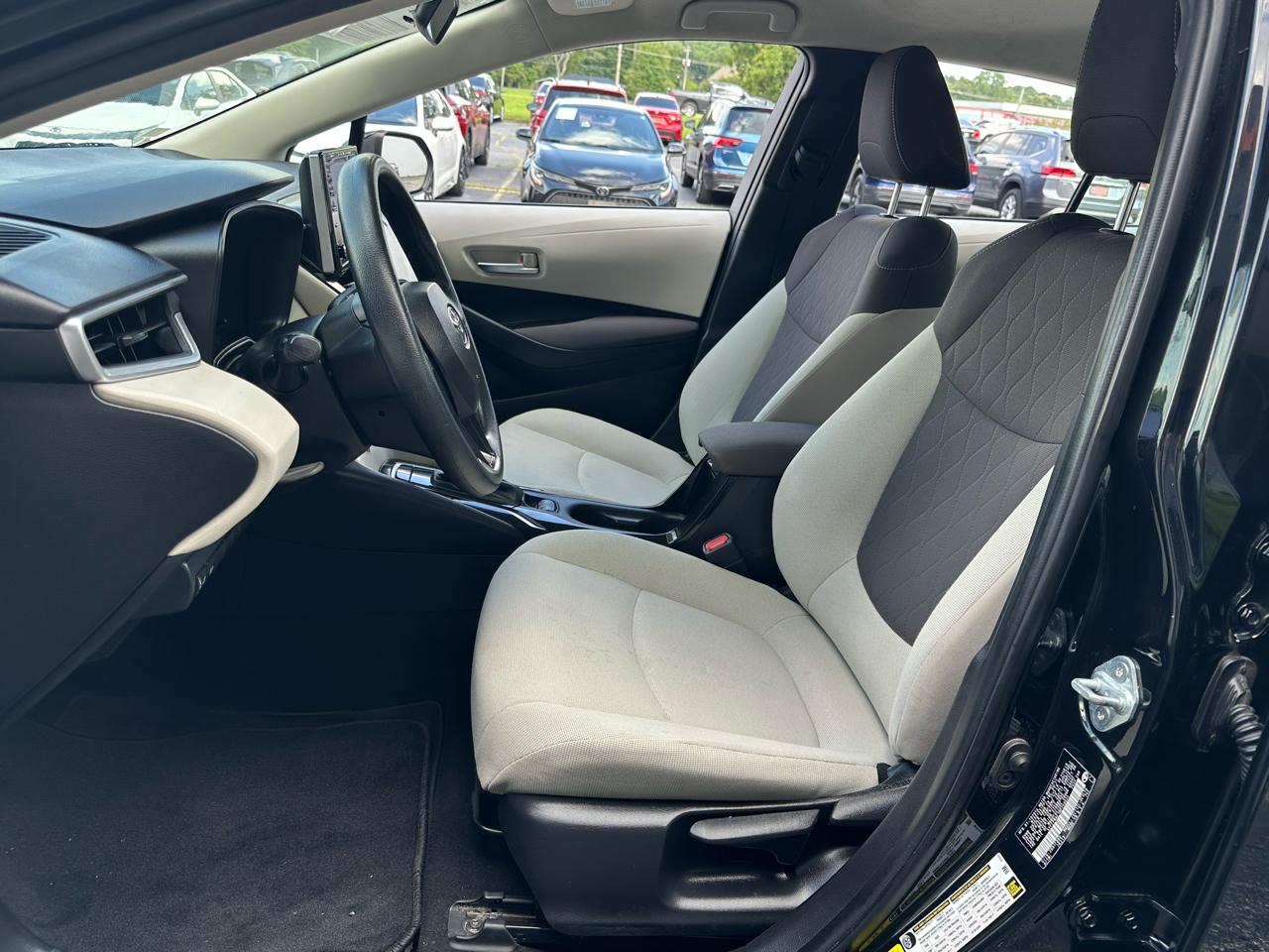 Toyota Corolla LE CVT (Natl) 2021