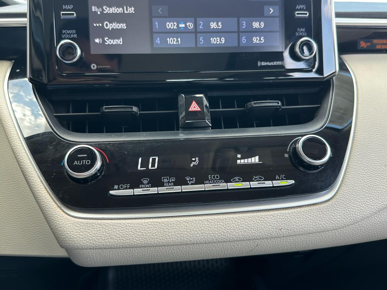 Toyota Corolla LE CVT (Natl) 2021