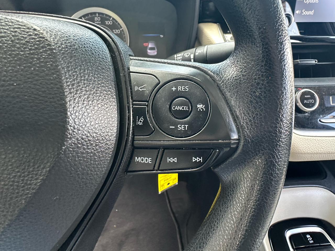 Toyota Corolla LE CVT (Natl) 2021
