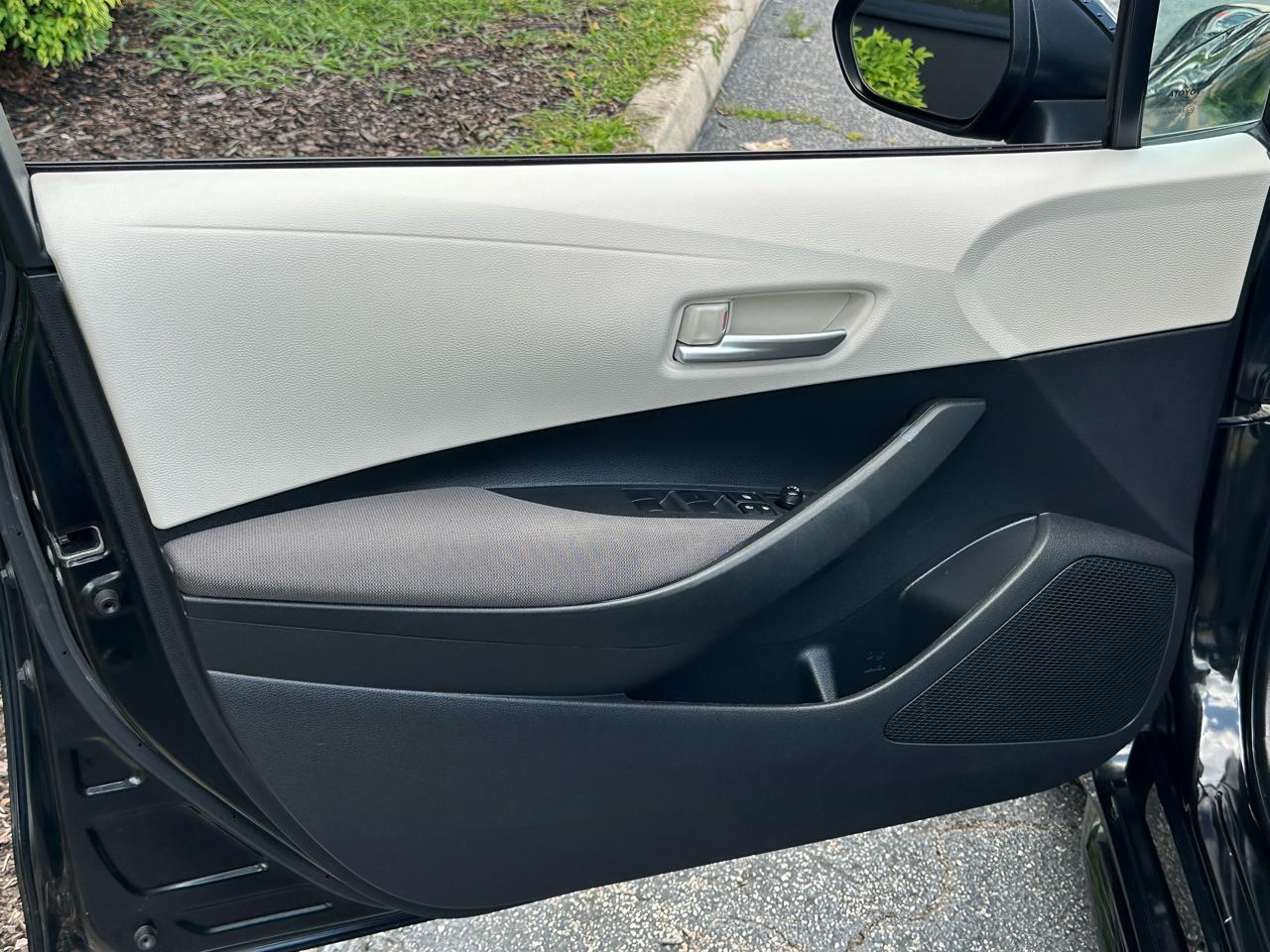 Toyota Corolla LE CVT (Natl) 2021