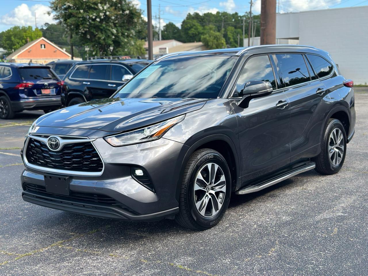 Toyota Highlander XLE FWD (Natl) 2021