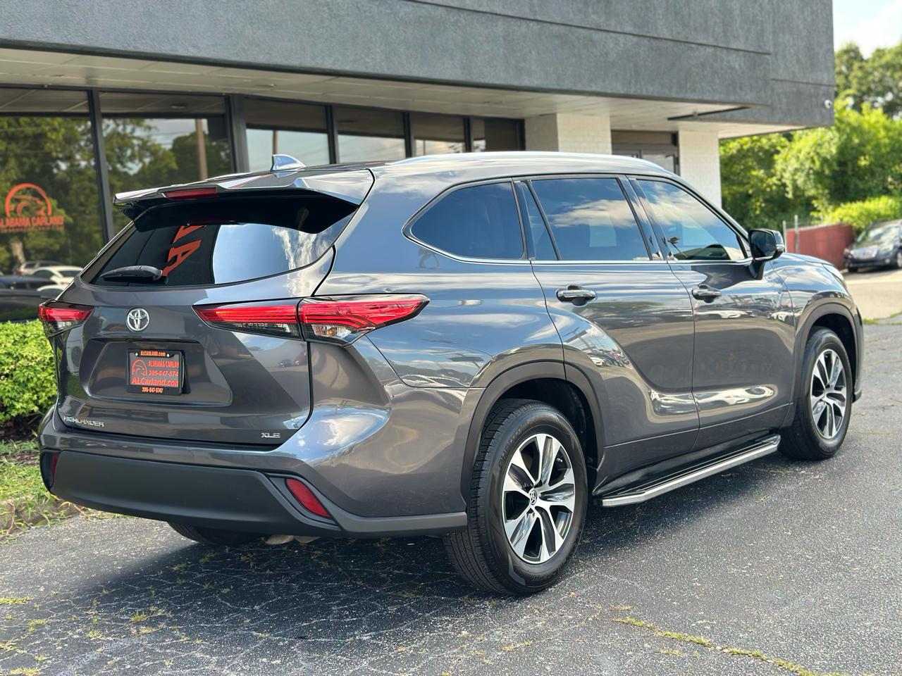 Toyota Highlander XLE FWD (Natl) 2021