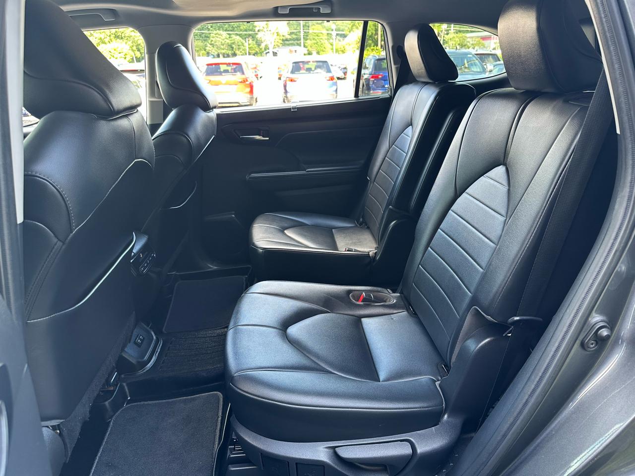 Toyota Highlander XLE FWD (Natl) 2021