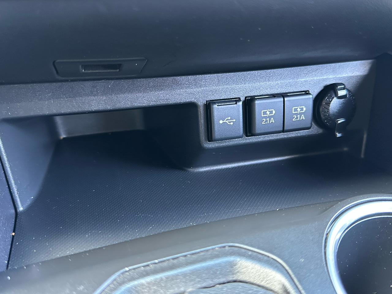 Toyota Highlander XLE FWD (Natl) 2021