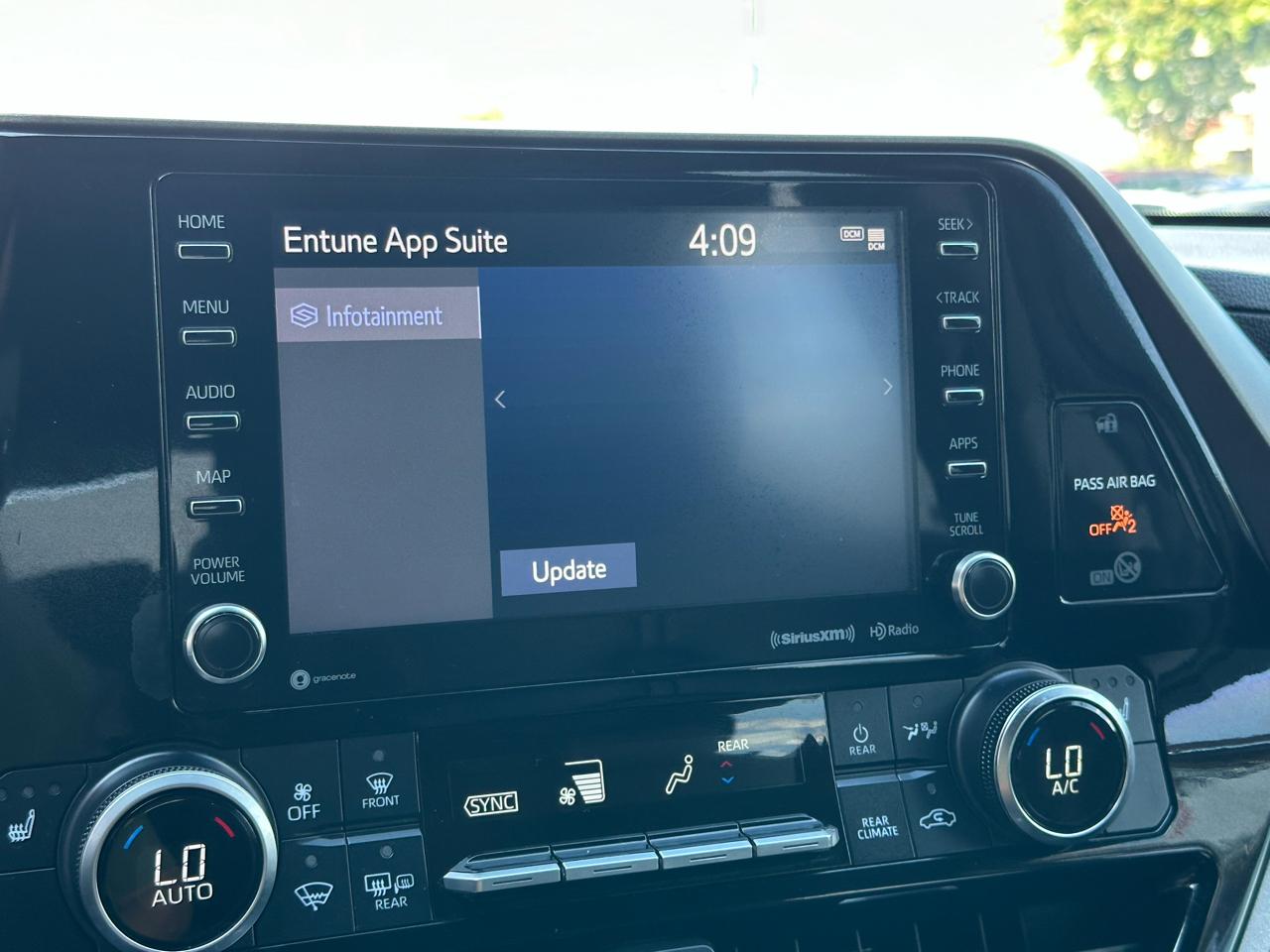 Toyota Highlander XLE FWD (Natl) 2021
