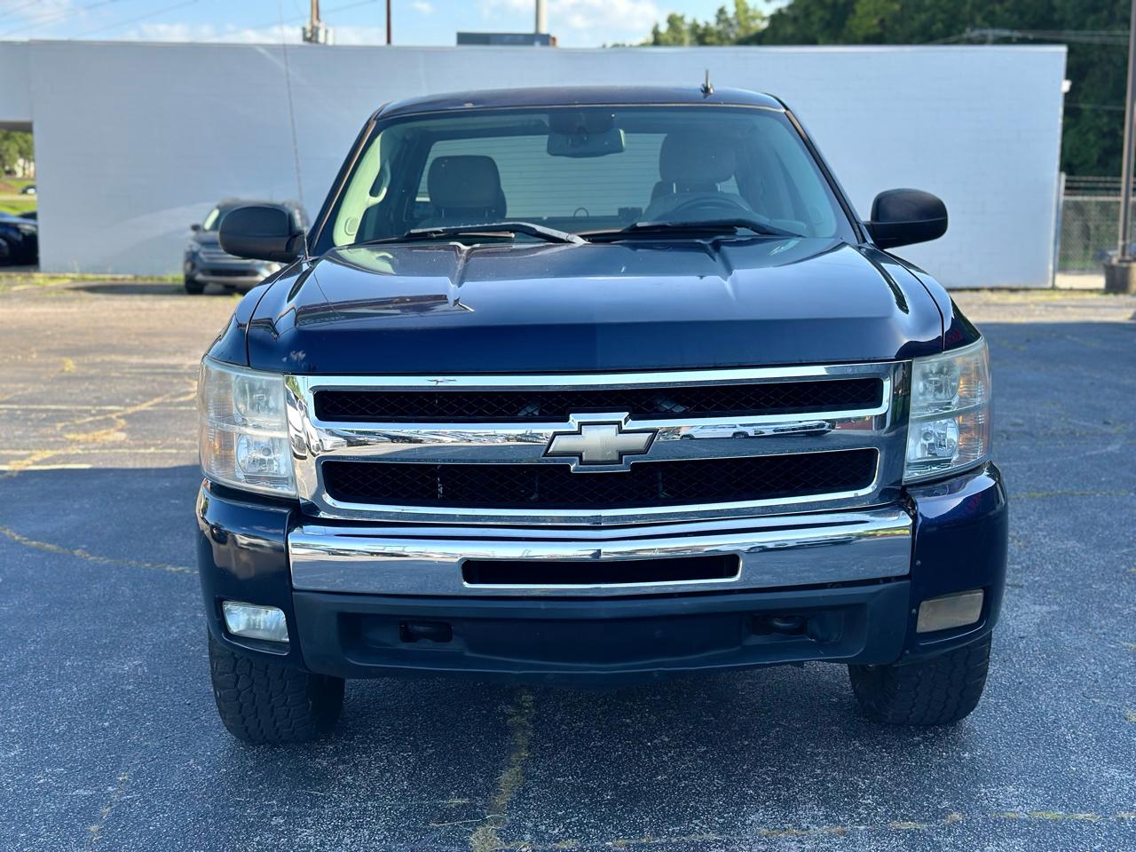 Chevrolet Silverado 1500 2WD Ext Cab 143.5" LT 2011