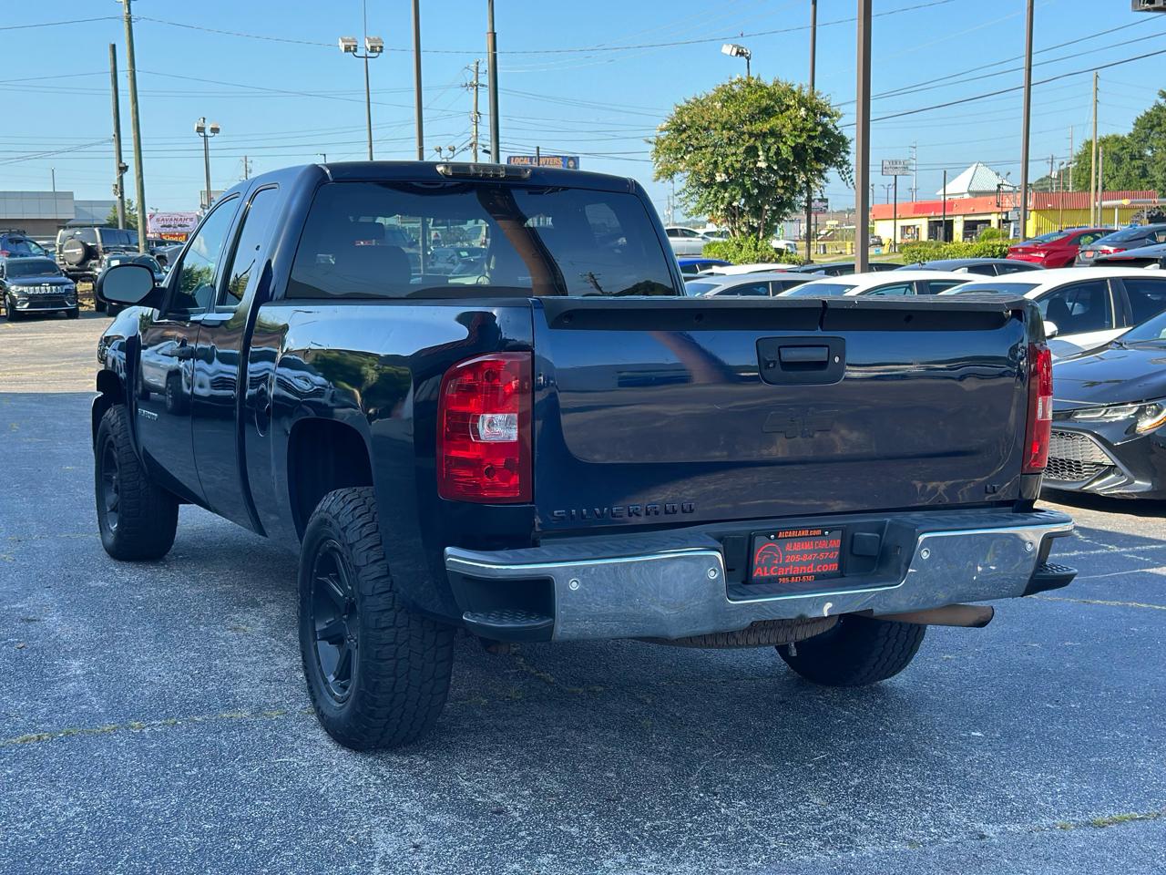 Chevrolet Silverado 1500 2WD Ext Cab 143.5" LT 2011