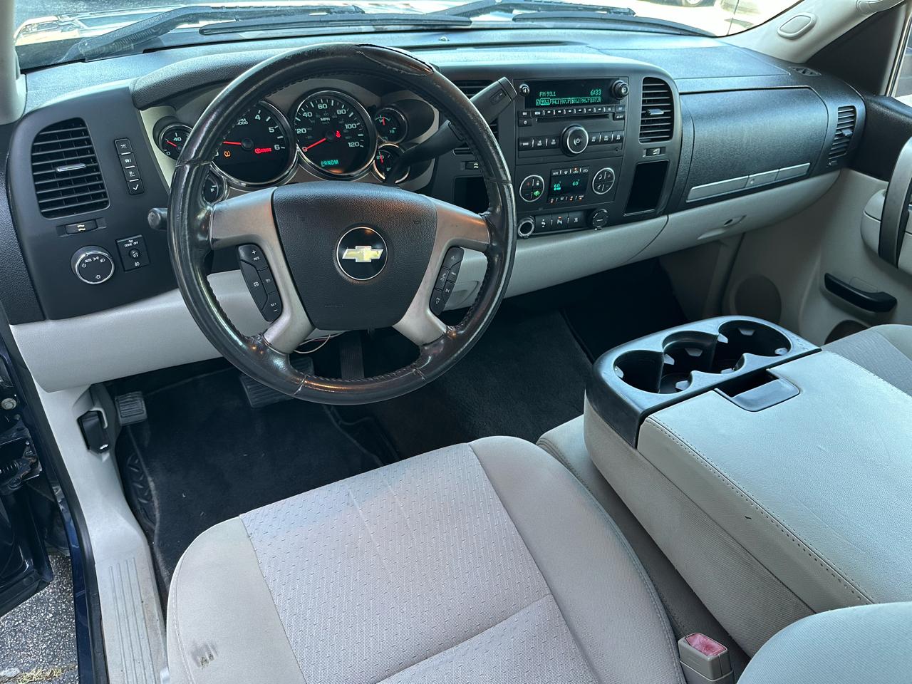 Chevrolet Silverado 1500 2WD Ext Cab 143.5" LT 2011