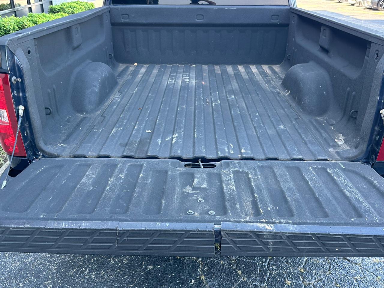 Chevrolet Silverado 1500 2WD Ext Cab 143.5" LT 2011