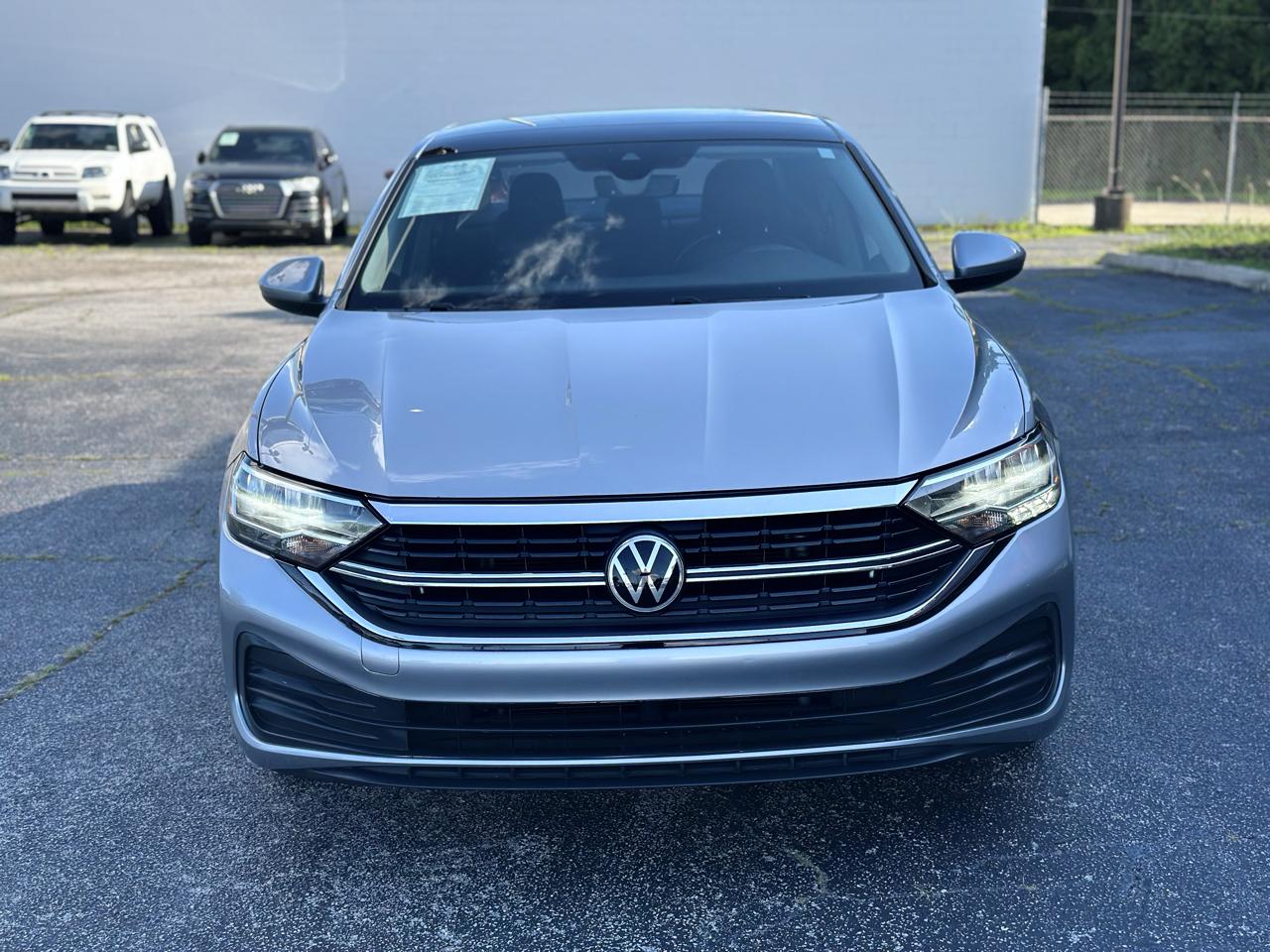 Volkswagen Jetta SE Auto 2023